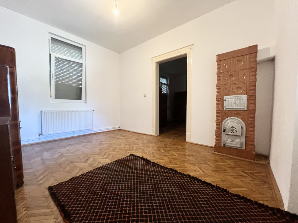 Casa Individuala, 96mp utili, teren 360mp, 5 camere - Zona Steaua