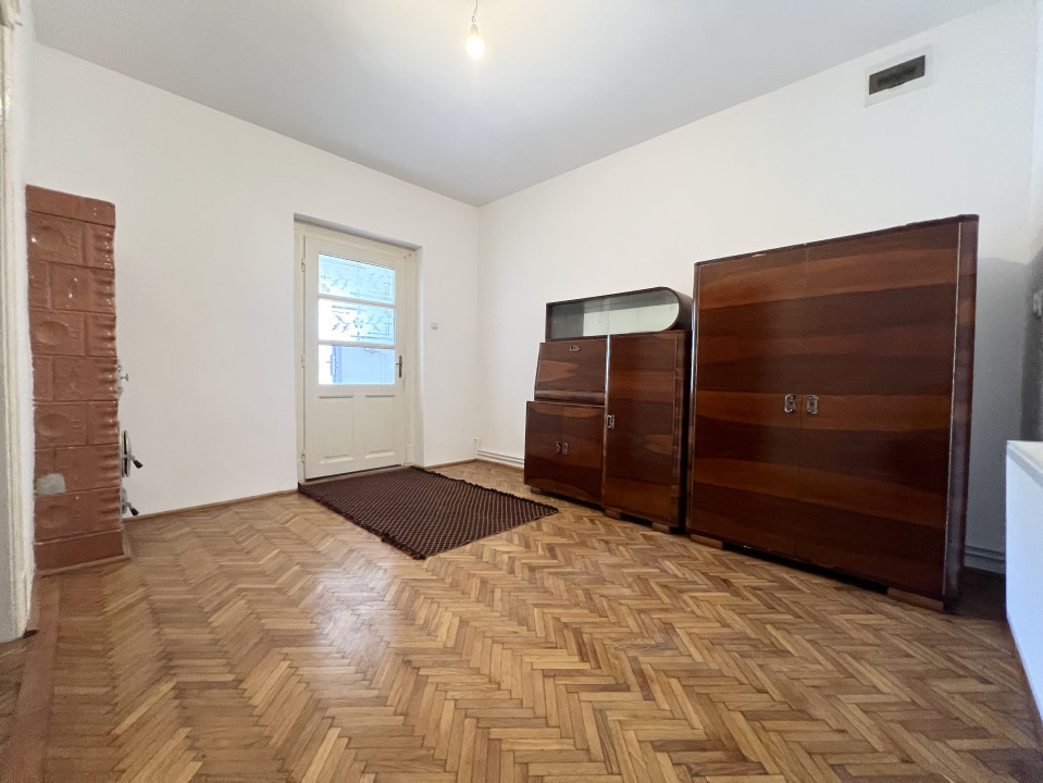 Casa Individuala, 96mp utili, teren 360mp, 5 camere - Zona Steaua