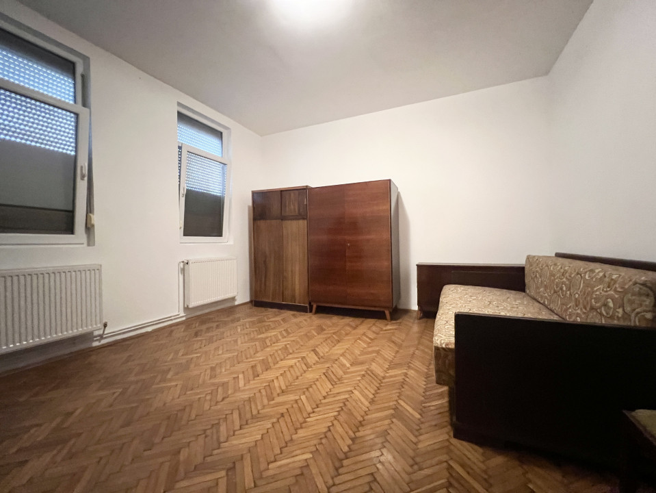 Casa Individuala, 96mp utili, teren 360mp, 5 camere - Zona Steaua