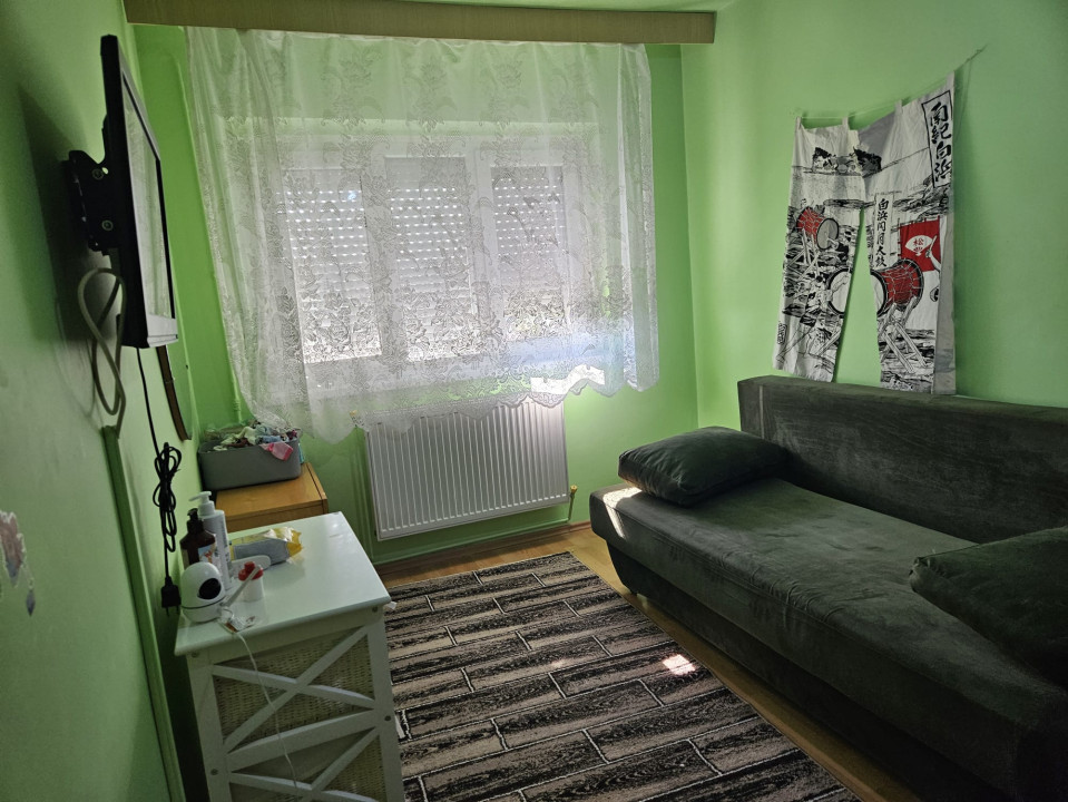 Apartament 3 camere, semidecomandat, 64mp utili, zona Dambovita