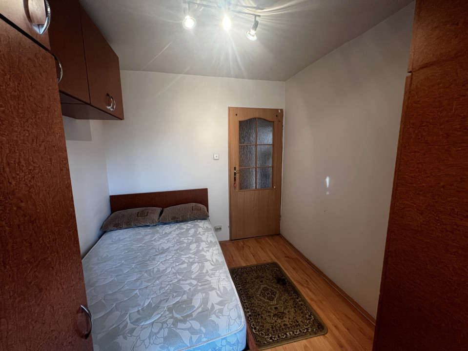 Apartament 3 camere, decomandat, 65mp utili, etajul 1, zona Girocului