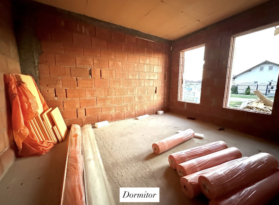 Duplex pe parter, 3 camere, 80 mp utili, 325 mp teren - Sanandrei