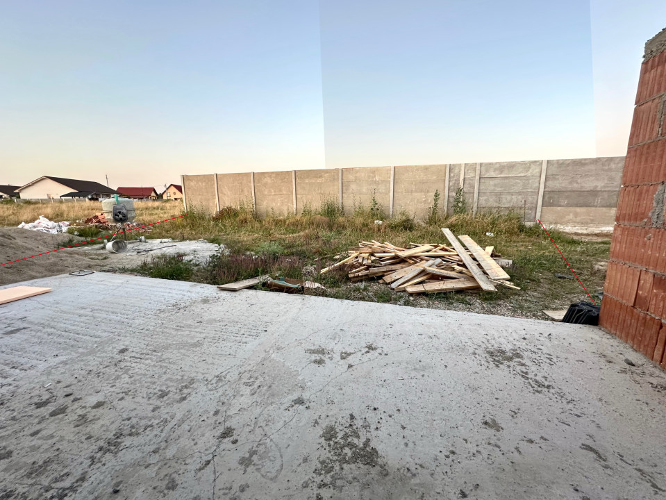 Duplex pe parter, 3 camere, 80 mp utili, 325 mp teren - Sanandrei