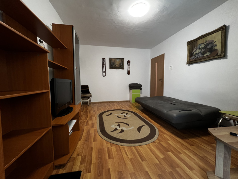 COMISION 0% Apartament 3 camere, etaj 2/4, 67mp, centrala, zona Olimpia-Stadion 