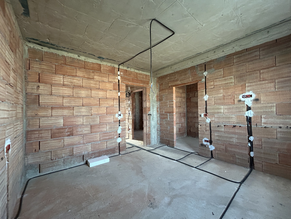 Duplex 4 camere, 118mp utili, 340 teren in Mosnita Noua 