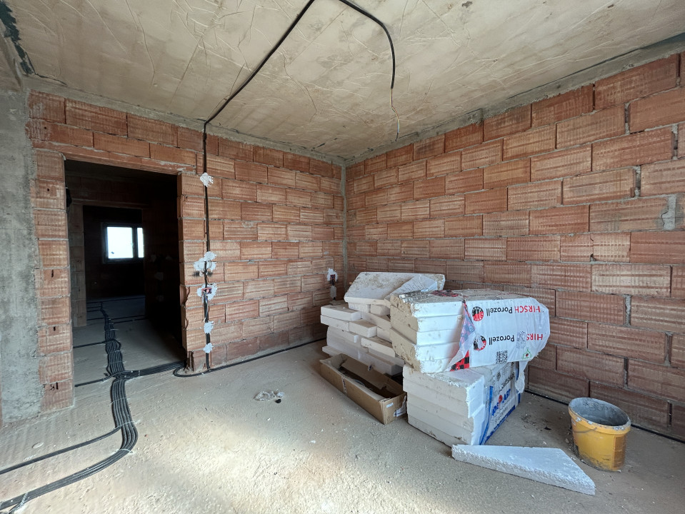 Duplex 4 camere, 118mp utili, 340 teren in Mosnita Noua 