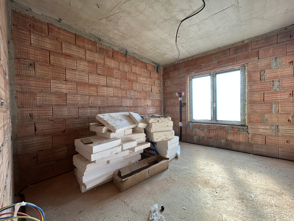 Duplex 4 camere, 118mp utili, 340 teren in Mosnita Noua 
