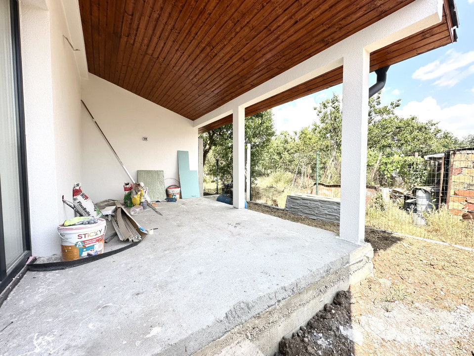 Duplex 3 camere, perete dublu, 77 mp utili, pozitie excelenta- Sanandrei 