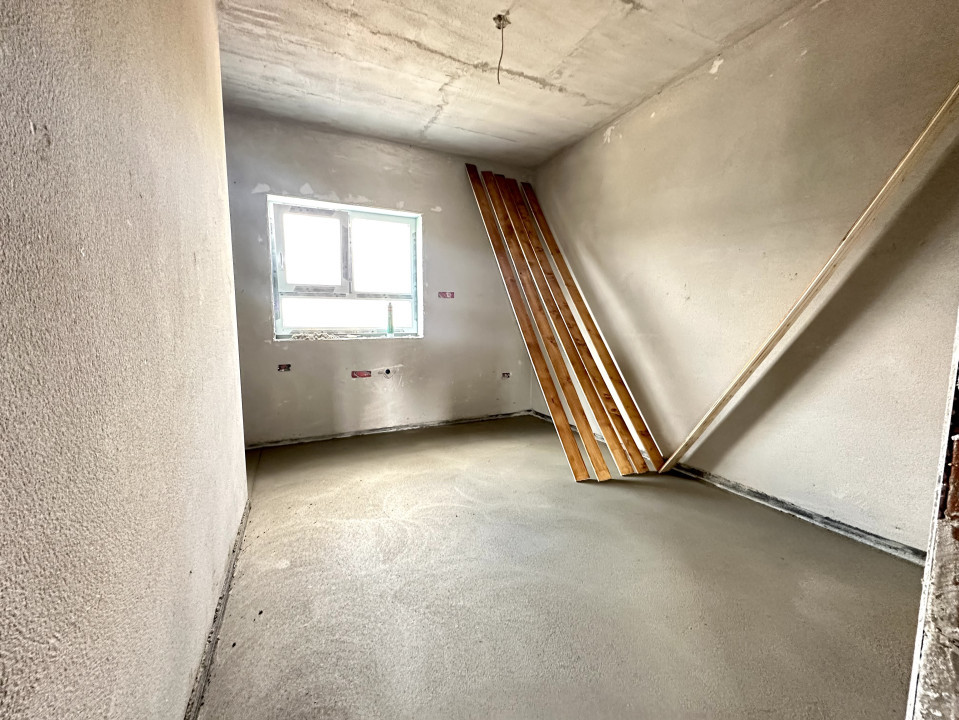 Duplex 3 camere, perete dublu, 77 mp utili, 280 mp teren - Sanandrei 
