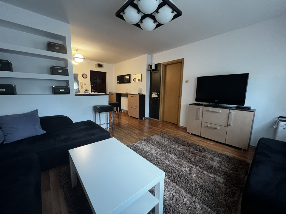 Apartament 2 camere, open-space, parter, loc de parcare, zona Braytim