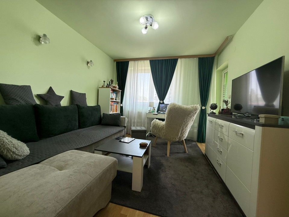 Casa individuala, spatioasa, cu 6 camere, 147 mp utili - zona Fratelia
