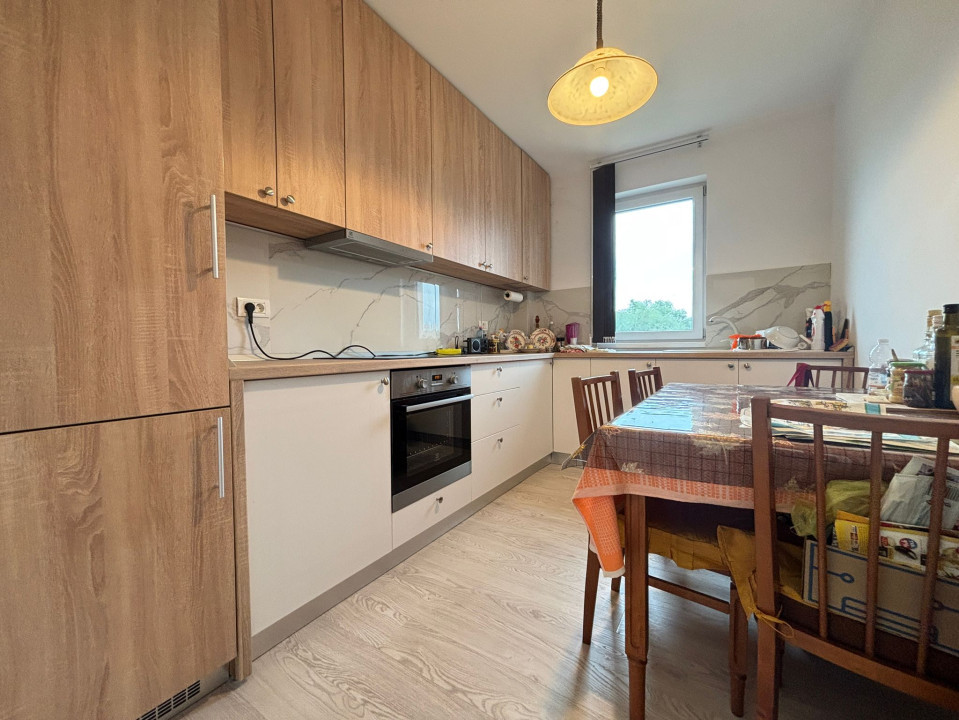 Apartament 2 camere, 50mp, etaj 1, pan. fotovoltaice, 2 balcoane, zona ESO-Giroc