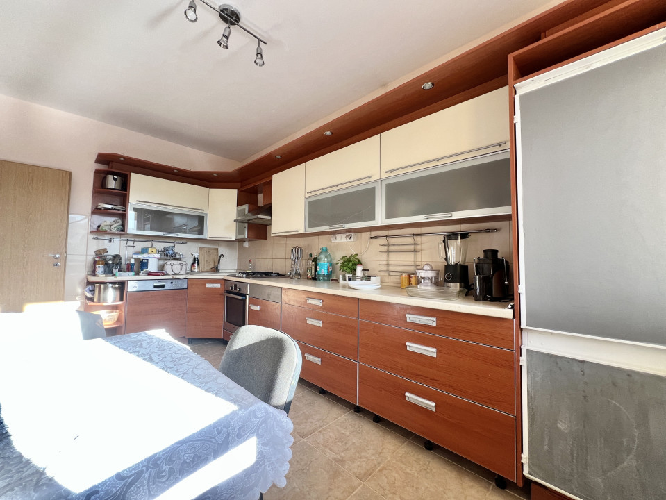 Casa individuala, "Loc pentru vise Mari", 200utili, 520mp teren - Mehala