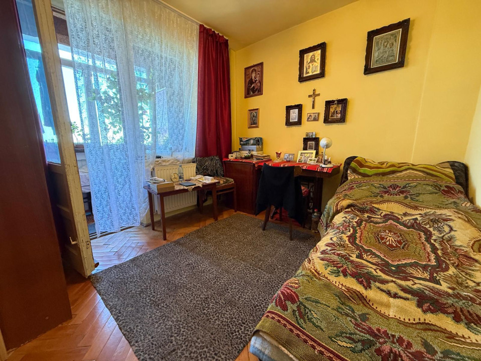 Apartament 4 camere, 85 mp, dispus pe 2 niveluri - Buziasului - COMISION 0%