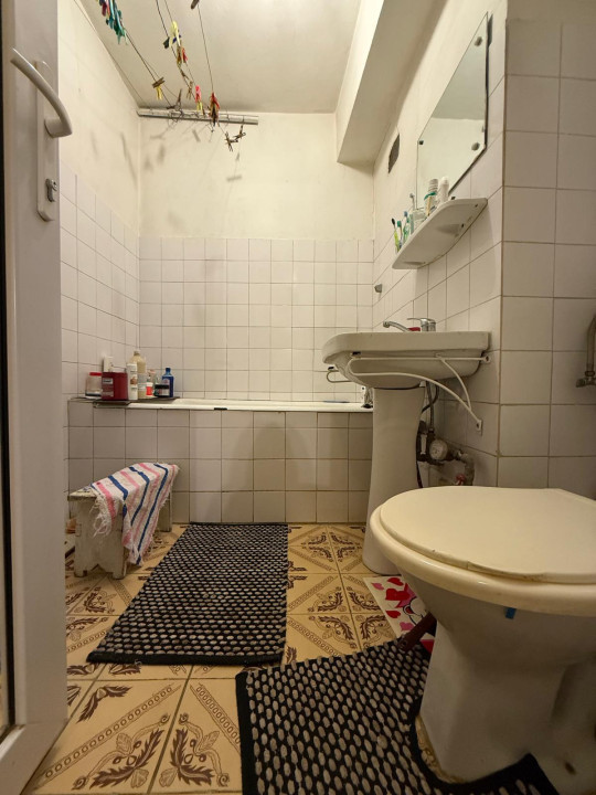 Apartament 4 camere, 85 mp, dispus pe 2 niveluri - Buziasului - COMISION 0%