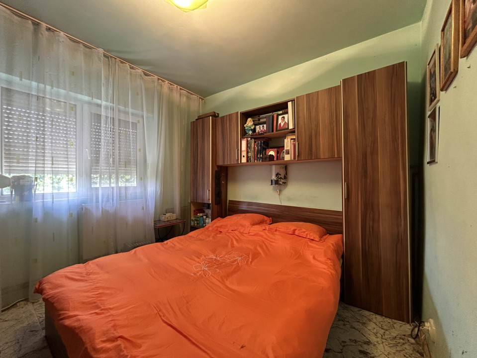 Apartament 3 camere, 2 balcoane, decomandat, 67mp utili, zona Soarelui