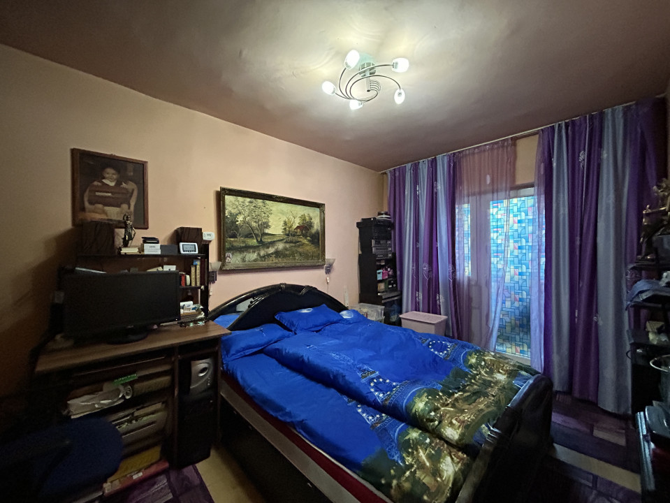 Apartament 3 camere, 2 balcoane, decomandat, 67mp utili, zona Soarelui