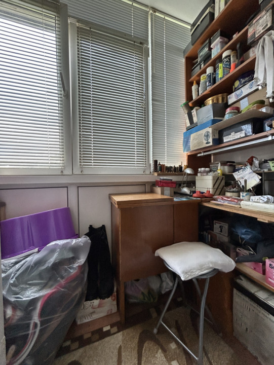 Apartament 3 camere, 2 balcoane, decomandat, 67mp utili, zona Soarelui
