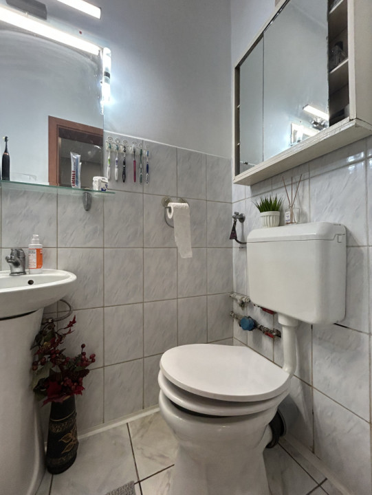Apartament 3 camere, etajul 1, 65mp utili, zona Balcescu 