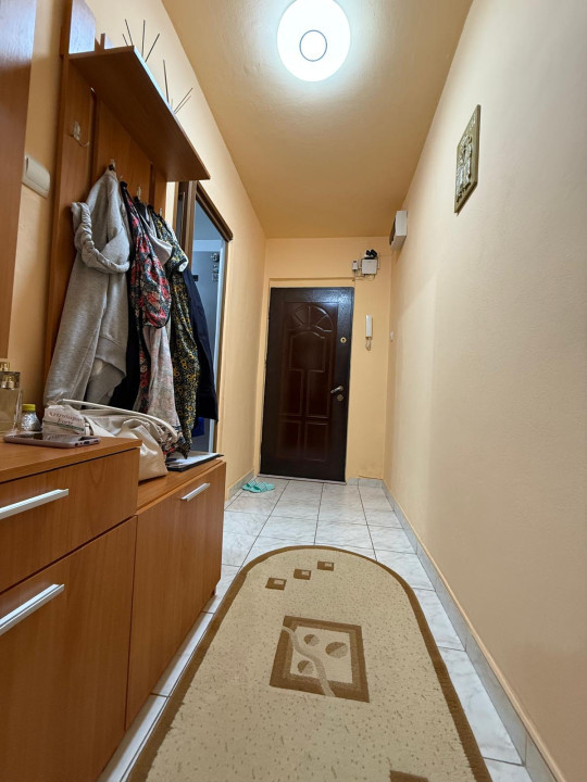 OCAZIE Apartament 2 camere, semidecomandat, parter, 60 mp - Calea Buziasului