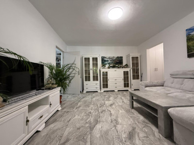 Apartament modern, semidecomandat, 2 camere, 60 mp, parter - Dambovita