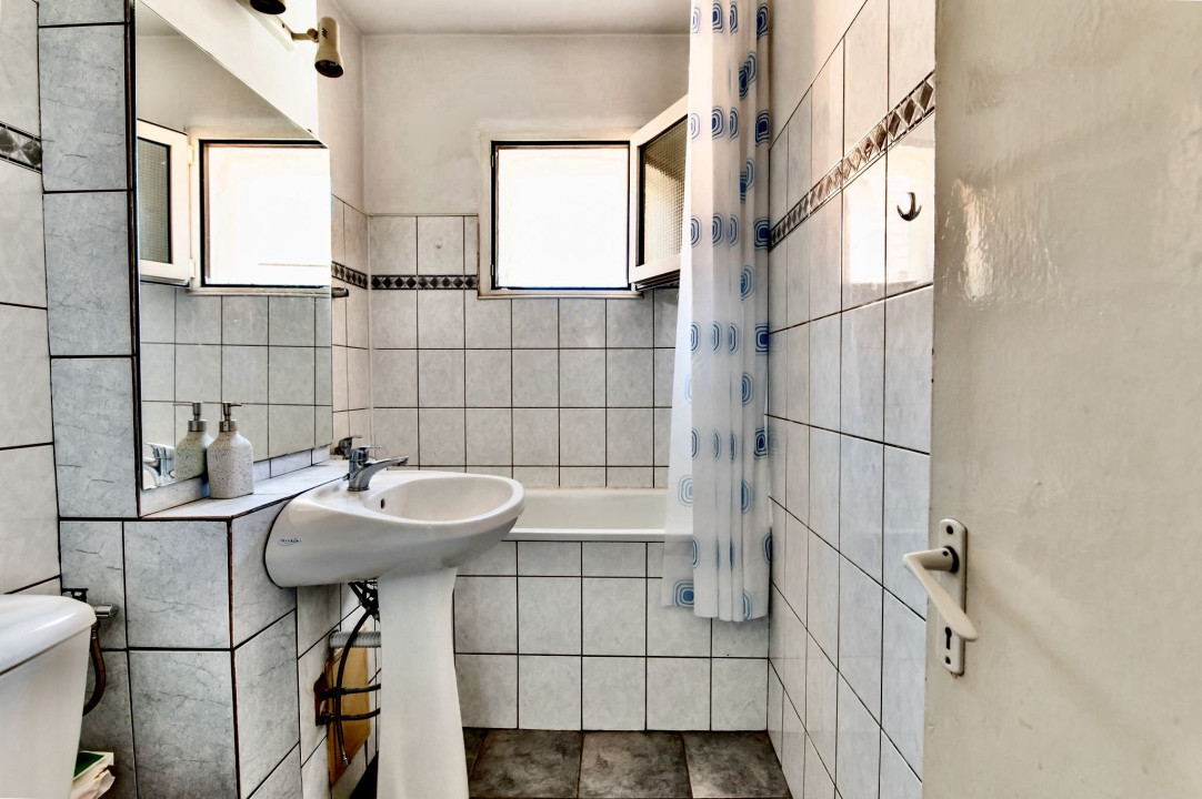 Apartament 3 camere, decomandat, complet mobilat si utilat, zona Dambovita