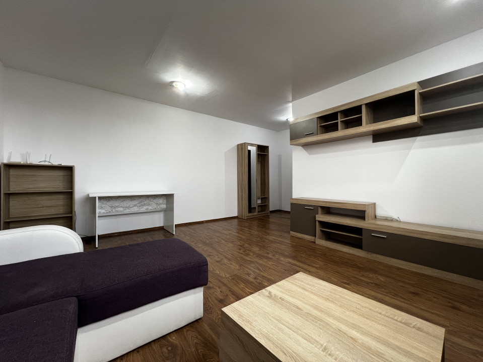 Apartament 3 camere, semidecomandat, 64mp utili, zona Girocului