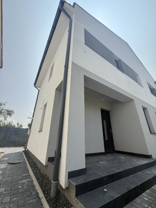 Duplex Individual, terasa 22 mp, 4 camere, zona intima - Chisoda