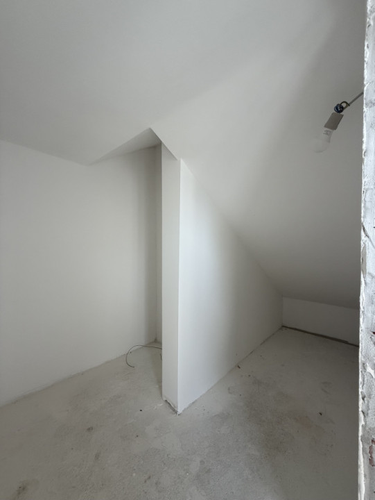 Duplex Individual, terasa 22 mp, 4 camere, zona intima - Chisoda