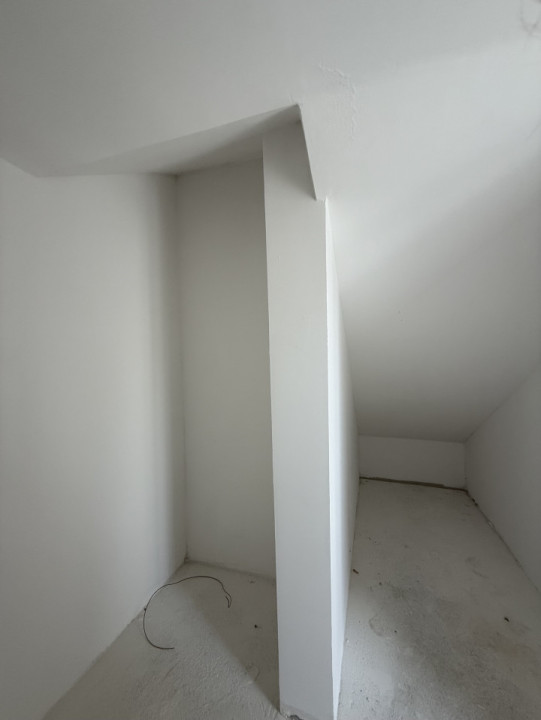 Duplex Individual, terasa 22 mp, 4 camere, zona intima - Chisoda