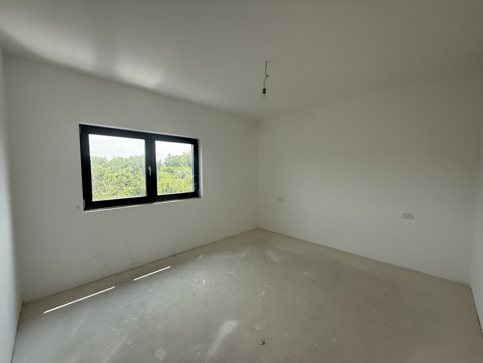 Duplex Individual, terasa 22 mp, 4 camere, zona intima - Chisoda