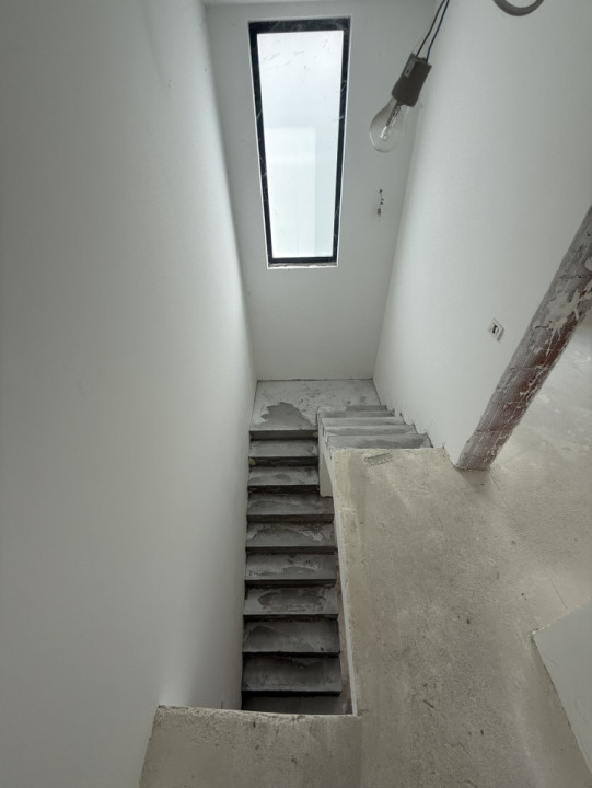Duplex Individual, terasa 22 mp, 4 camere, zona intima - Chisoda
