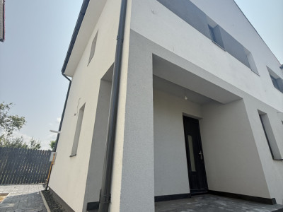 Duplex Individual, terasa 22 mp, 4 camere, zona intima - Chisoda