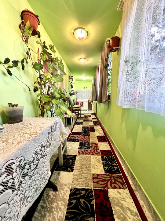 Apartament 2 camere, parter, semidecomandat, 53mp utili+balcon, zona Girocului