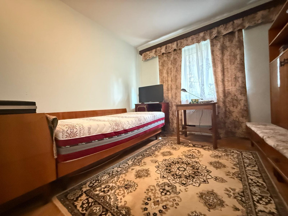 Apartament 3 camere, 65 mp, etaj 2, pozitie excelenta in zona Soarelui