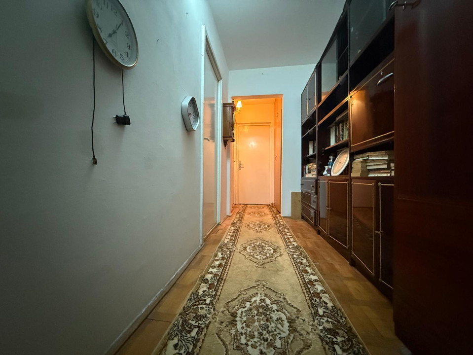 Apartament 3 camere, 65 mp, etaj 2, pozitie excelenta in zona Soarelui