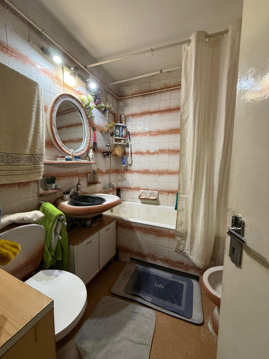 Apartement spatios, 3 camere, 68 mp, decomandat - Zona Olimpia-Stadion