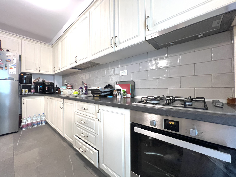 Apartament 3 camere, 62mp utili, etaj 1, 2 locuri parcare - Aradului