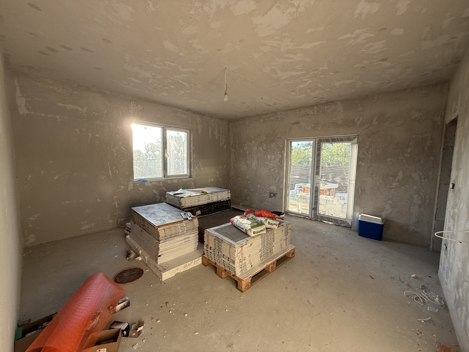 Casa individuală, 4 camere, 2 bai, 110 mp utili, 408mp teren in Utvin 