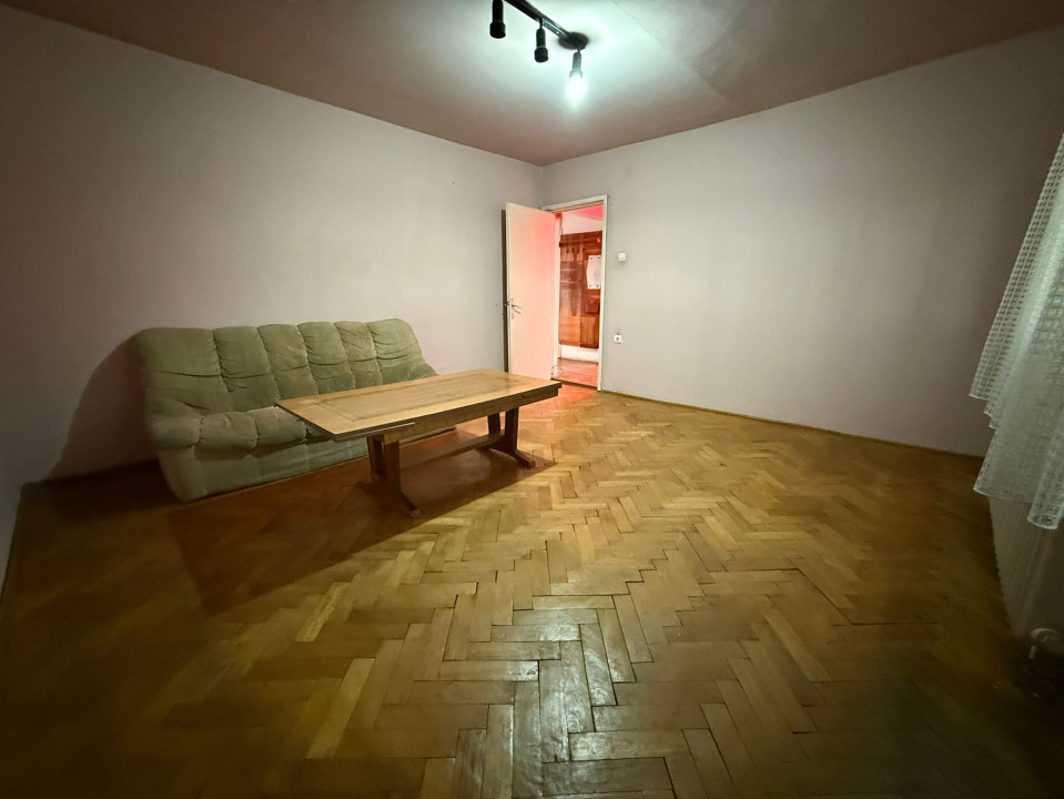 Apartement 3 camere, decomandat, 70mp utili- Dambovita - ideal pentru investitie