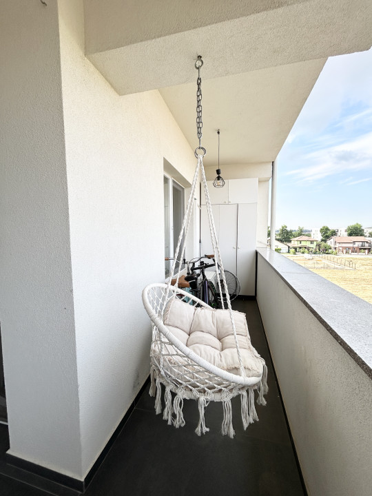 Apartament 2 camere, decomandat, terasa 18mp, mobilat si utilat in Giroc 