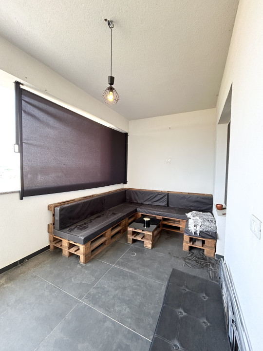 Apartament 2 camere, decomandat, terasa 18mp, mobilat si utilat in Giroc 
