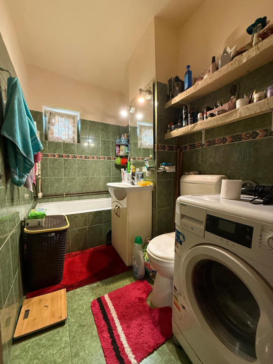 Apartament spatios cu o camera, 35 mp utili, etaj 4 - zona Buziasului