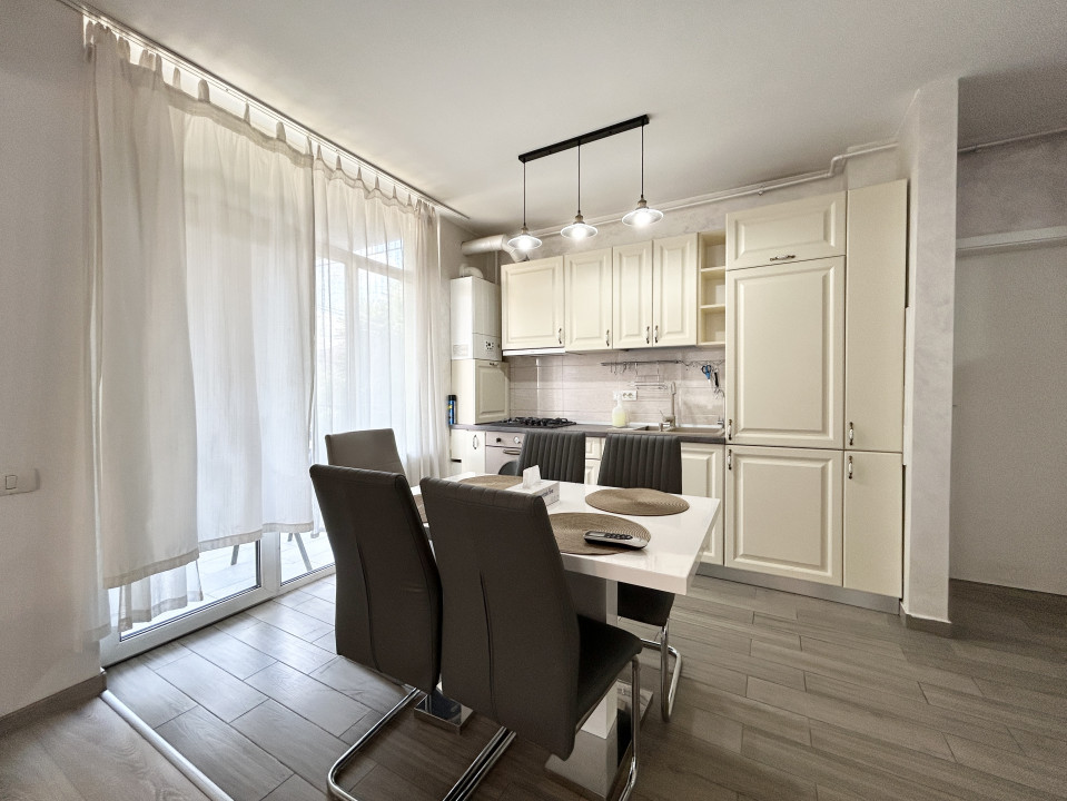 Apartament 3 camere, open space, 67mp utili, etaj 1 in Complexul Studențesc 