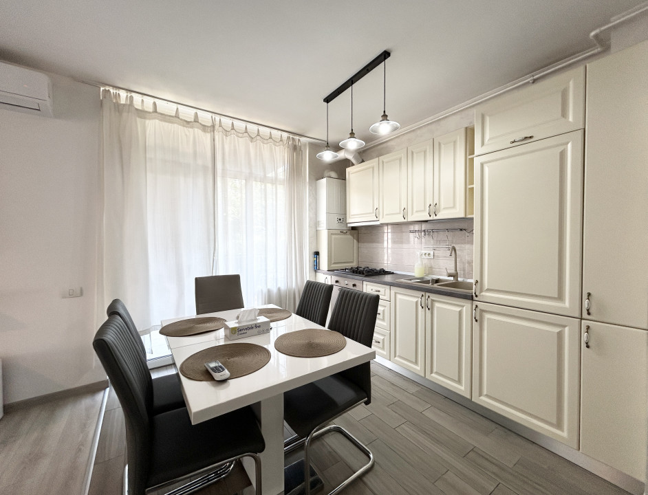 Apartament 3 camere, open space, 67mp utili, etaj 1 in Complexul Studențesc 