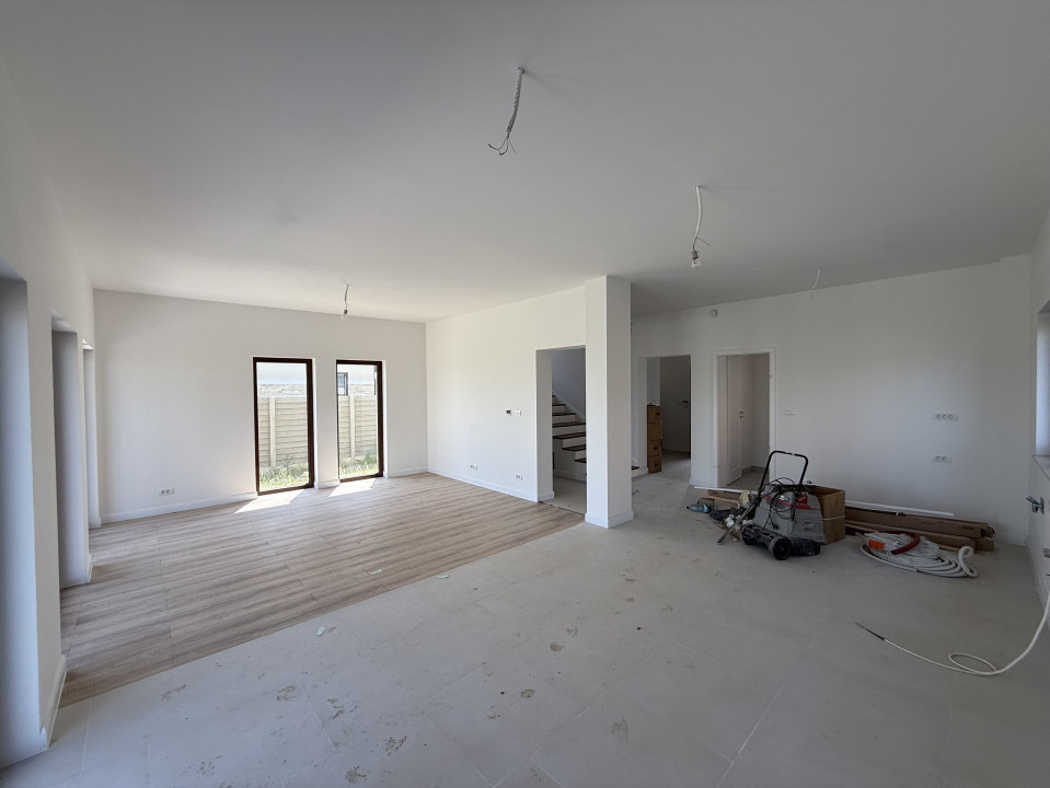 Casa Individuala stil frantuzesc, 141 mp utili, terasa 23 mp - Mosnita N