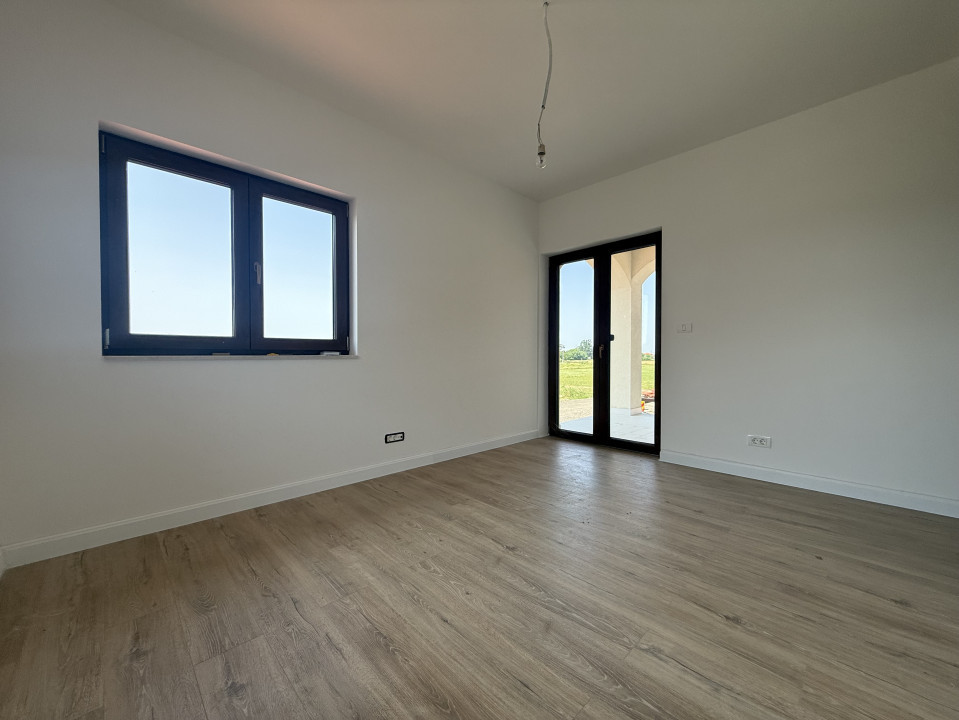 Casa Individuala stil frantuzesc, 141 mp utili, terasa 23 mp - Mosnita N