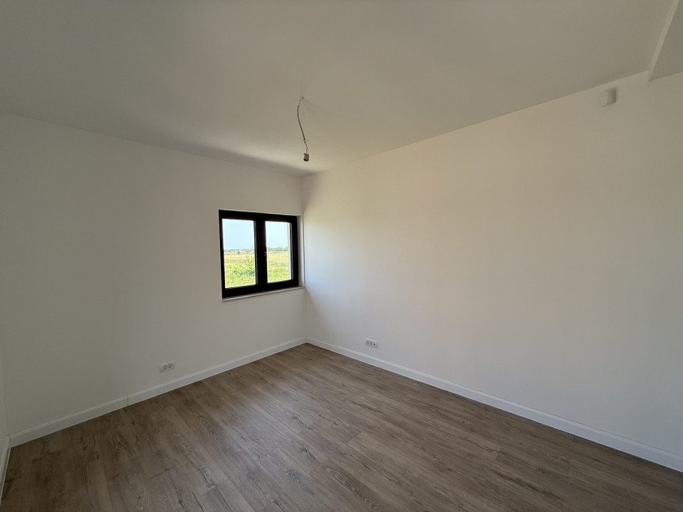 Casa Individuala stil frantuzesc, 141 mp utili, terasa 23 mp - Mosnita N