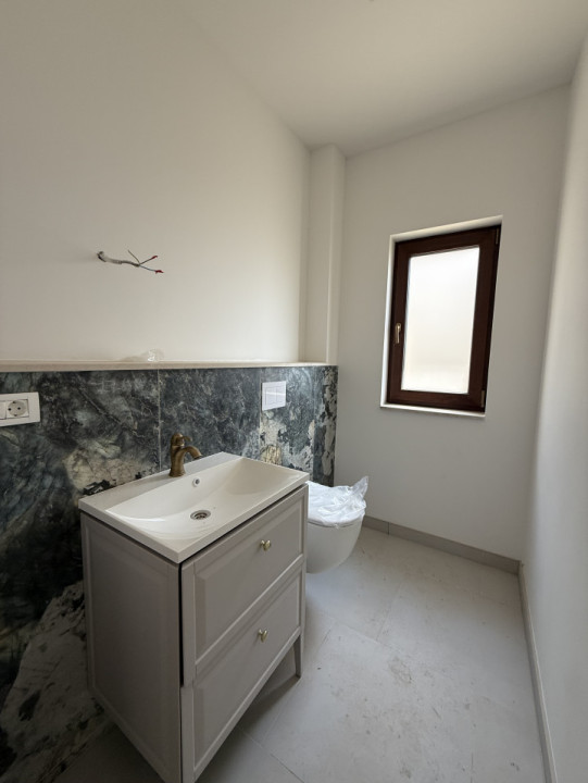 Casa Individuala stil frantuzesc, 141 mp utili, terasa 23 mp - Mosnita N