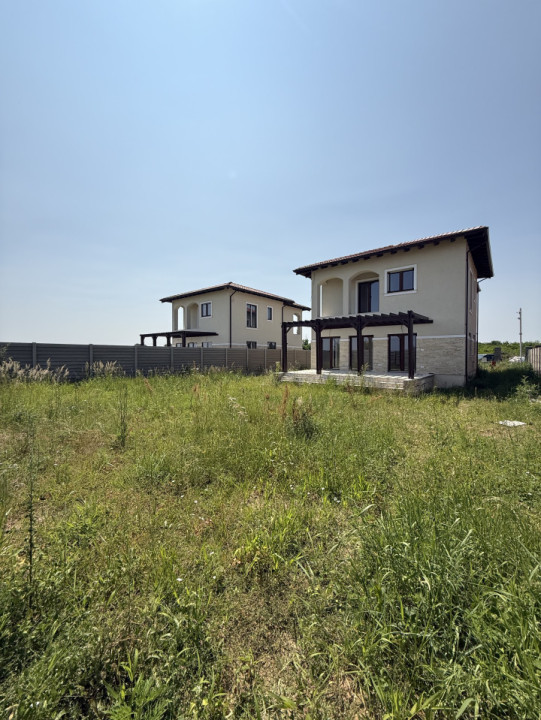 Casa Individuala stil frantuzesc, 141 mp utili, terasa 23 mp - Mosnita N